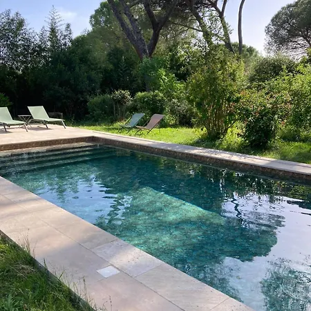 Mas Familial Avec Piscine Le Clos Cevenol Vic-le-Fesq
