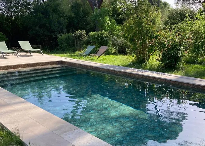 Mas Familial Avec Piscine Le Clos Cevenol Vic-le-Fesq